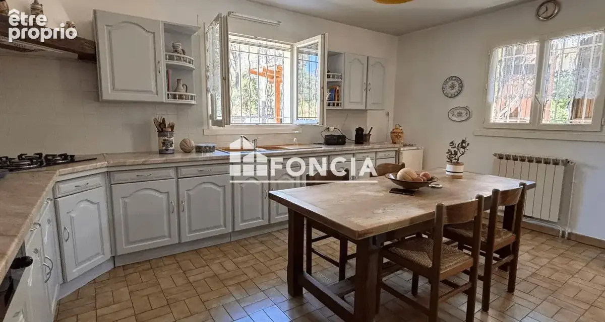 PROPRIETE avec annexes sur 3000m2 plat - photo 6