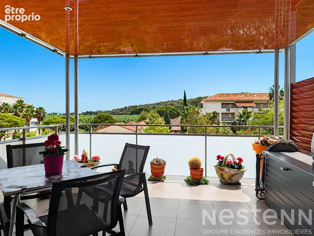 Appartement 3 pièces lumineux avec terrasse et parking couvert à vendre au Lavandou - photo 2