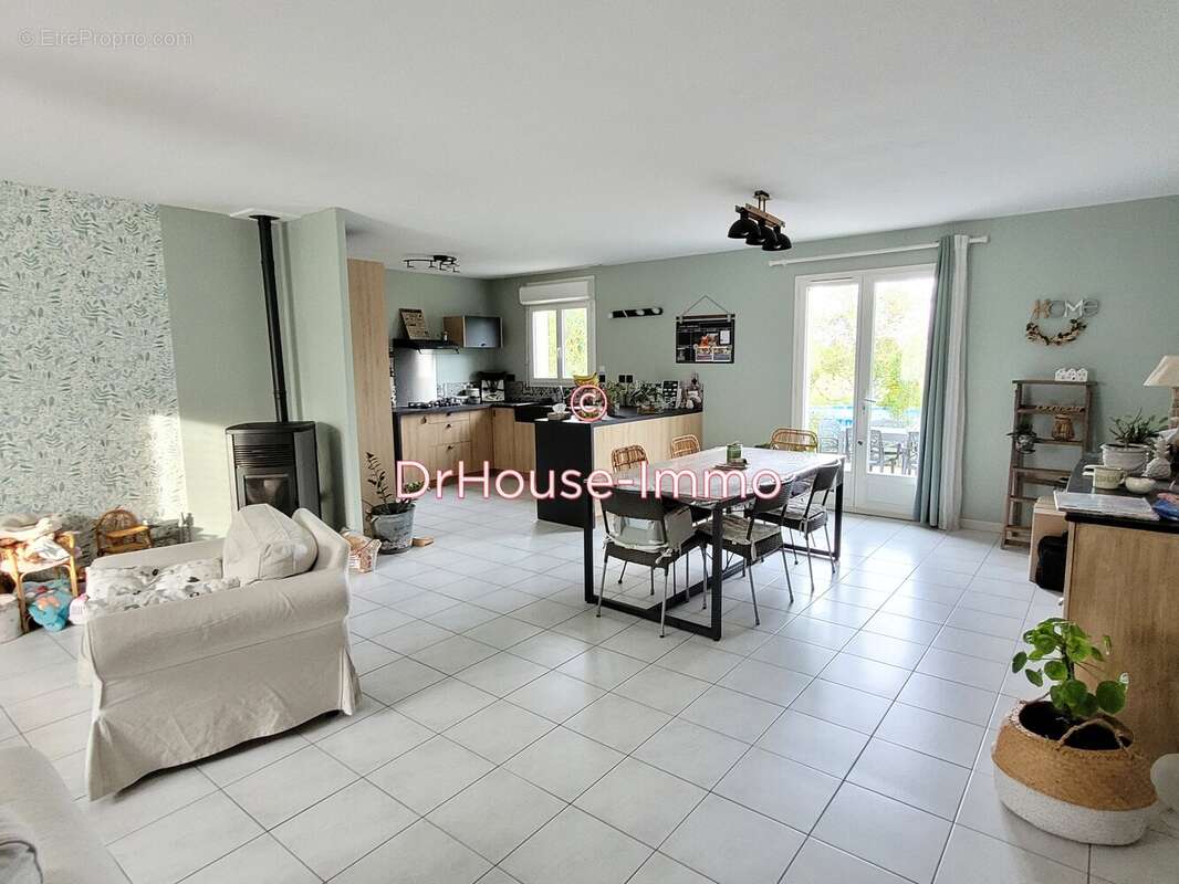 Maison à SAINTE-CATHERINE-DE-FIERBOIS