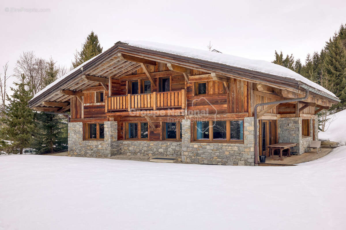 Maison à DEMI-QUARTIER