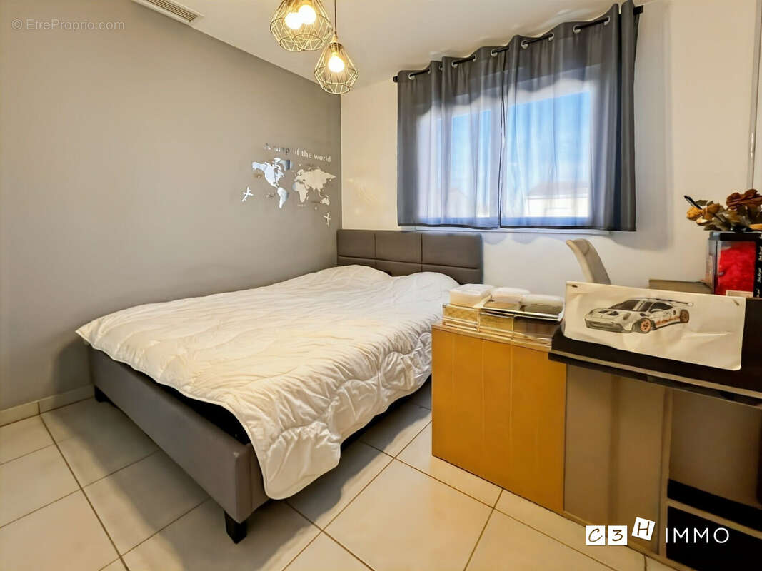 Maison à LAVERNOSE-LACASSE