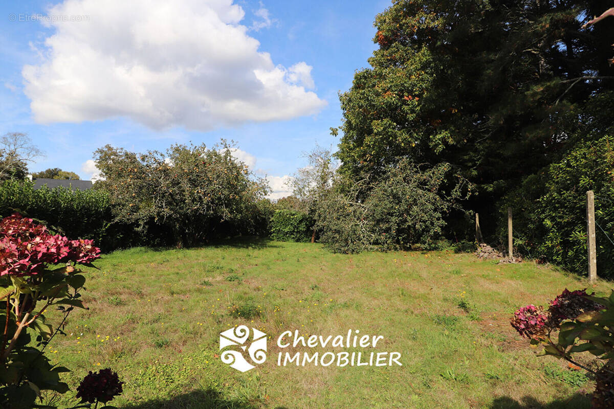 Terrain à PLUMERGAT