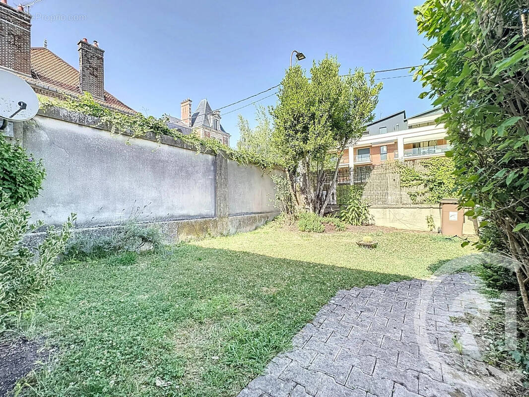 Appartement à SAINTE-SAVINE