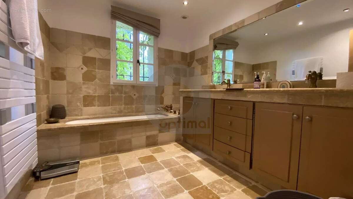 Maison à LA COLLE-SUR-LOUP