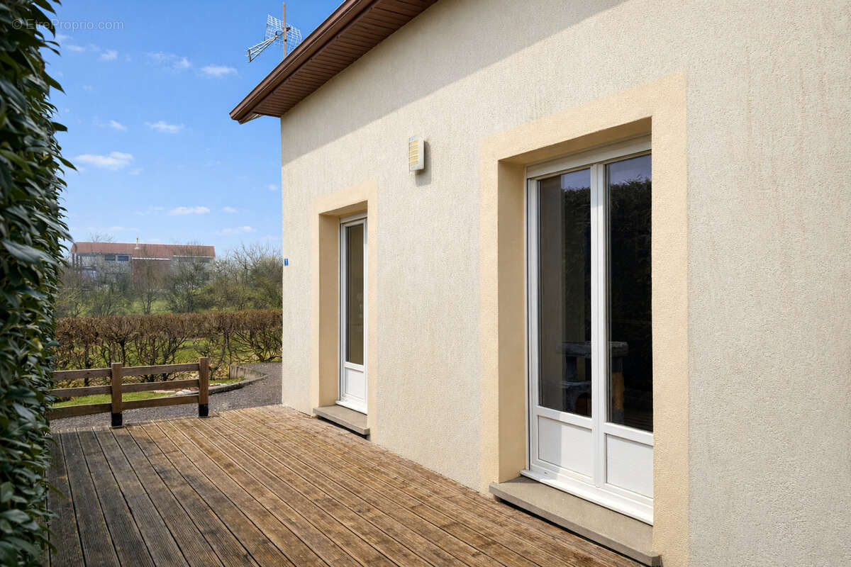 Maison à VILLE-SUR-ILLON