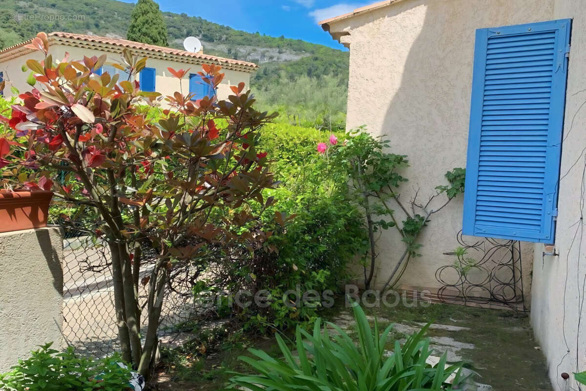 Maison à TOURRETTES-SUR-LOUP