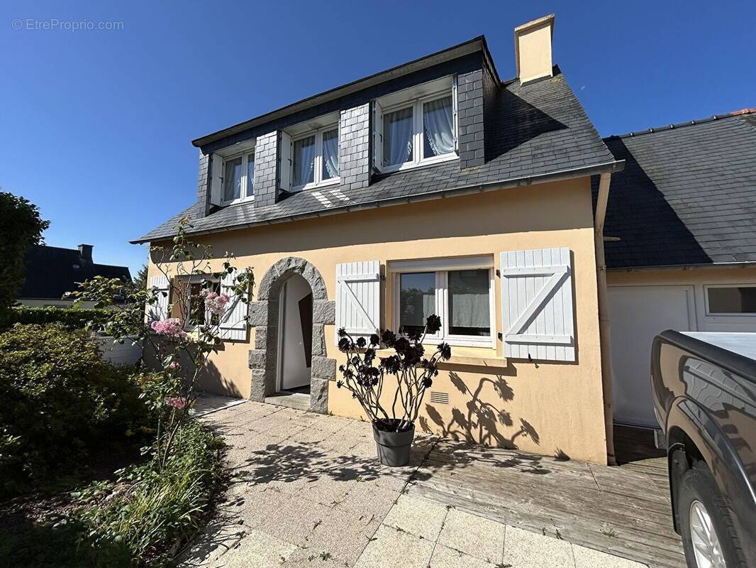 Maison à PLUGUFFAN