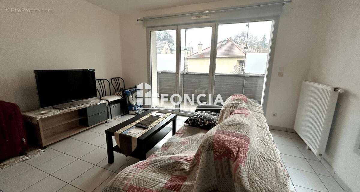 Appartement à MAINVILLIERS