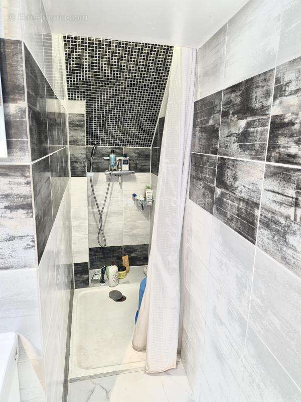 Duplex pour investissement locatif- T3 de 53m2 vendu loué ( bail meublé de 1 an) - photo 7