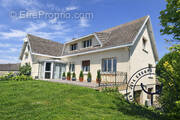 Maison à SAINT-LOUP-DE-BUFFIGNY
