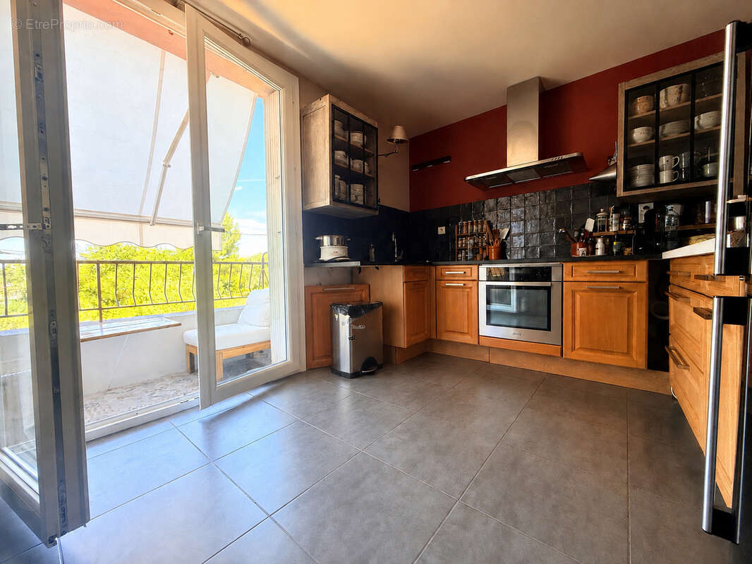 Appartement au premier et dernier étage, avec jardin privatif de 135m2 - photo 4