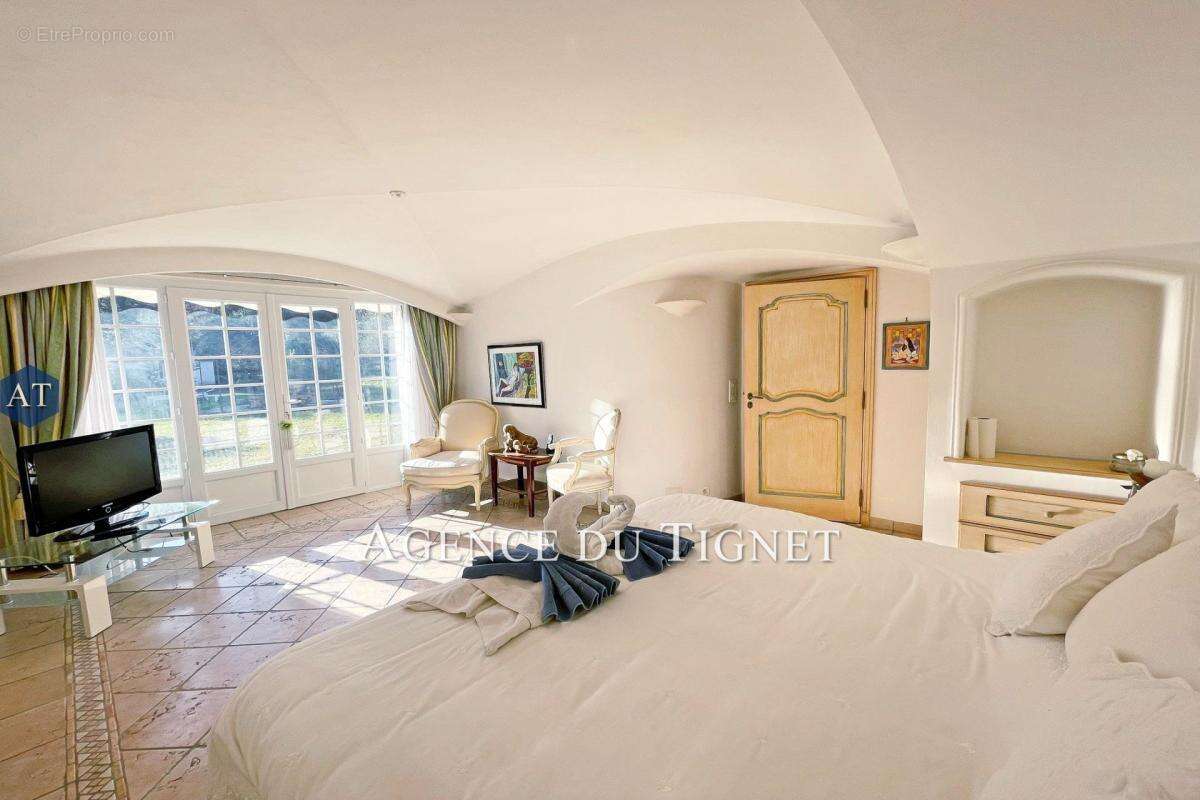 Maison à SPERACEDES