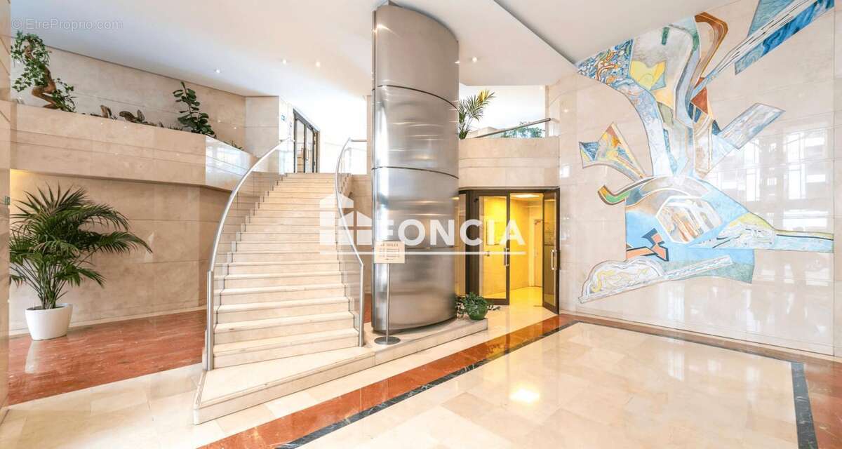 Appartement à LEVALLOIS-PERRET