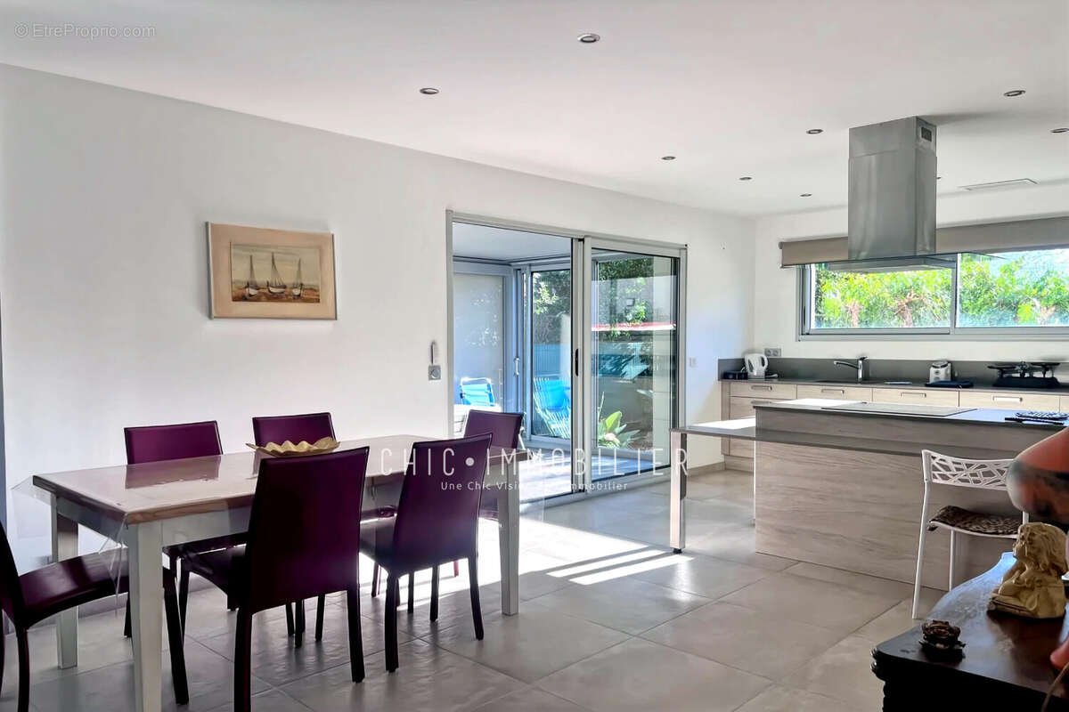 Maison à LATOUR-BAS-ELNE