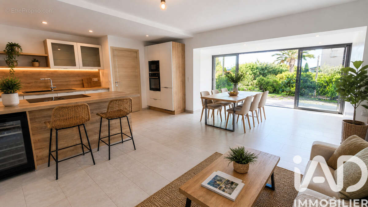 Appartement 100 m² à Les Issambres  - photo 2