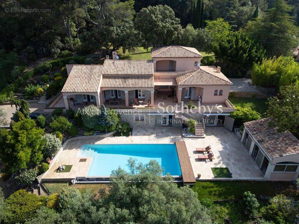 Maison à AIX-EN-PROVENCE