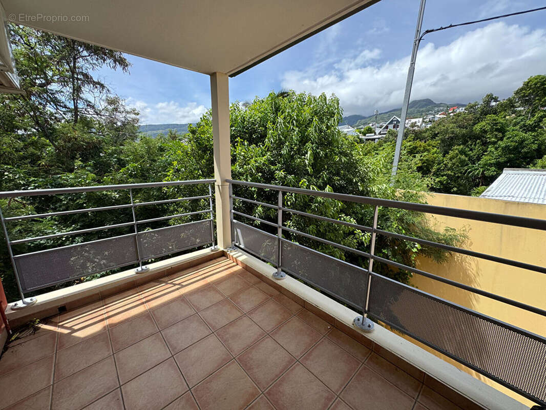 Appartement à SAINT-DENIS