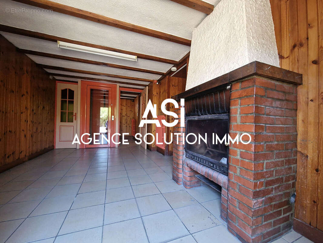 Maison à SAINT-PIERRE-LA-COUR