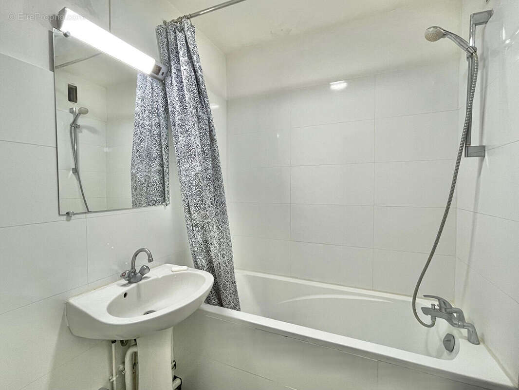 Appartement à PARIS-20E