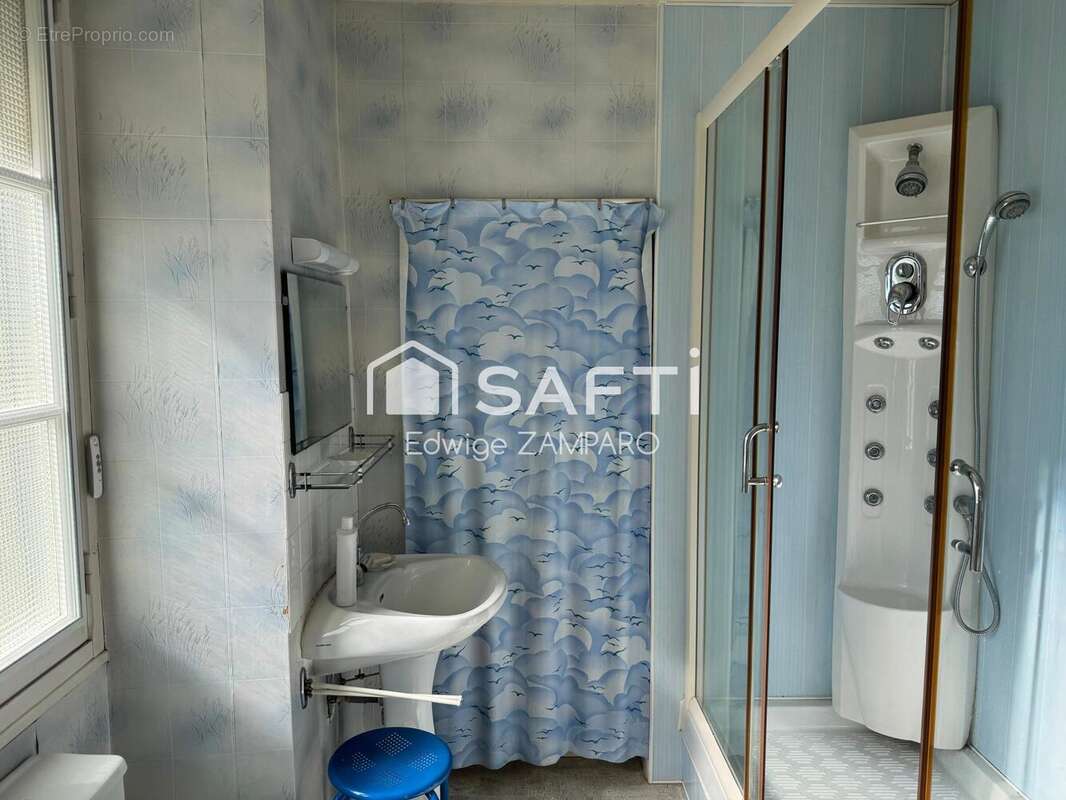 Maison 75 m² à Oradour-Sur-Vayres  - photo 7