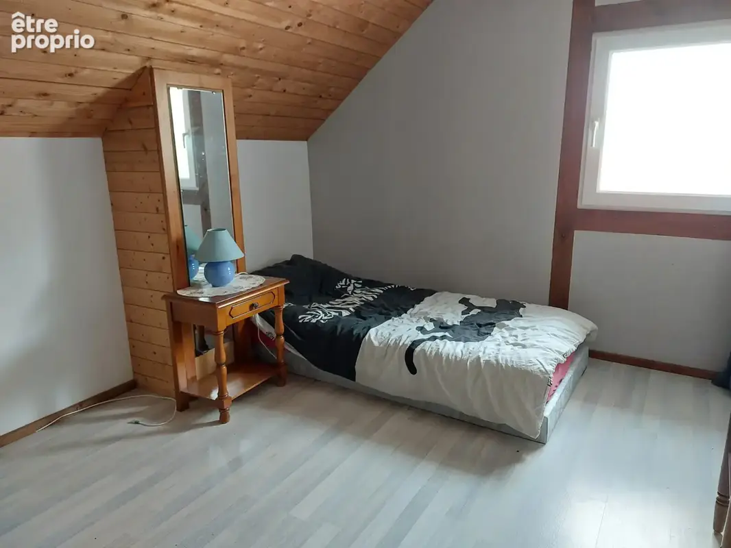 Weiler, ensemble immobilier niché dans un cadre verdoyant, à proximité de la forêt. - photo 10