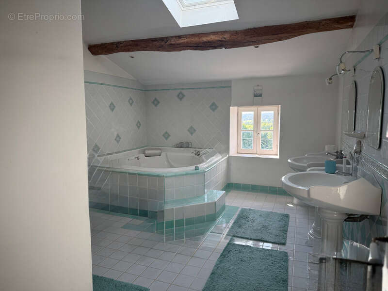 Maison à SAINT-SULPICE-DE-COGNAC