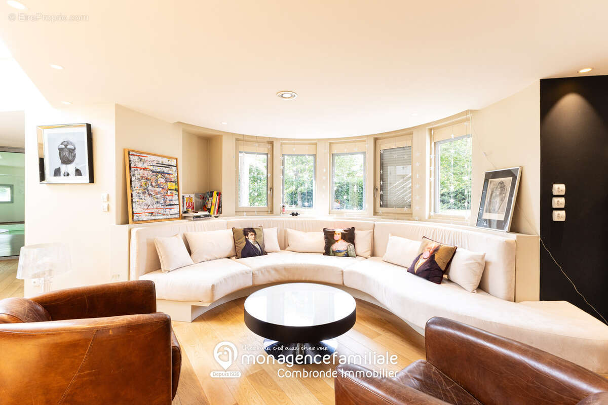 Maison à PONT-DU-CHATEAU