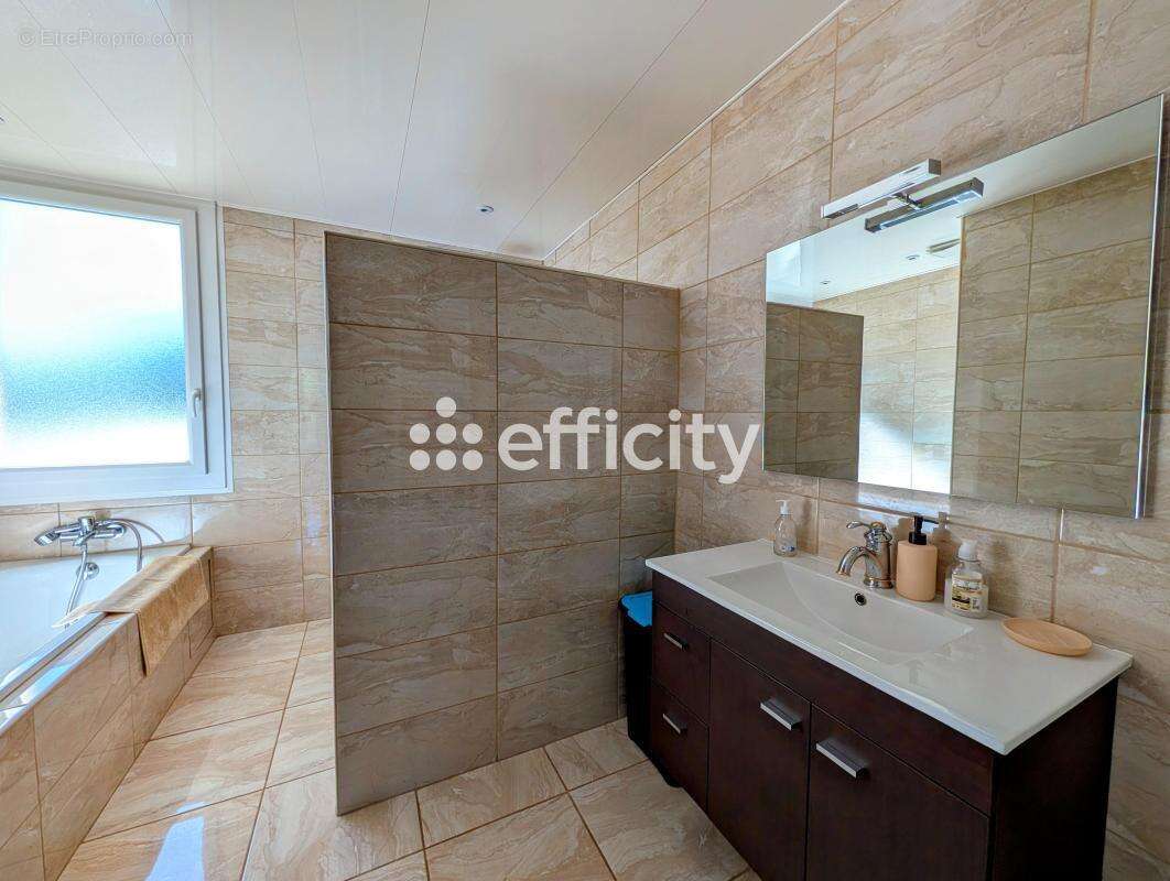 Appartement - photo 10