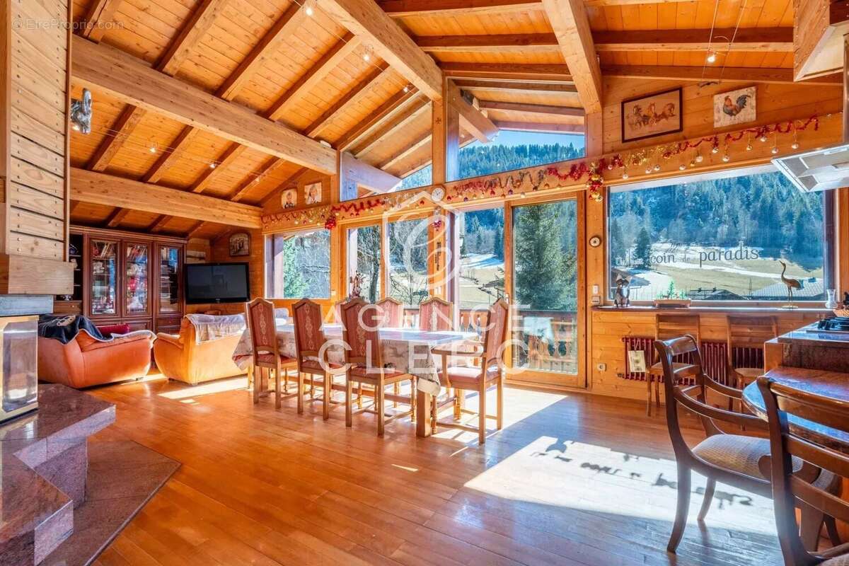Maison à LA CLUSAZ