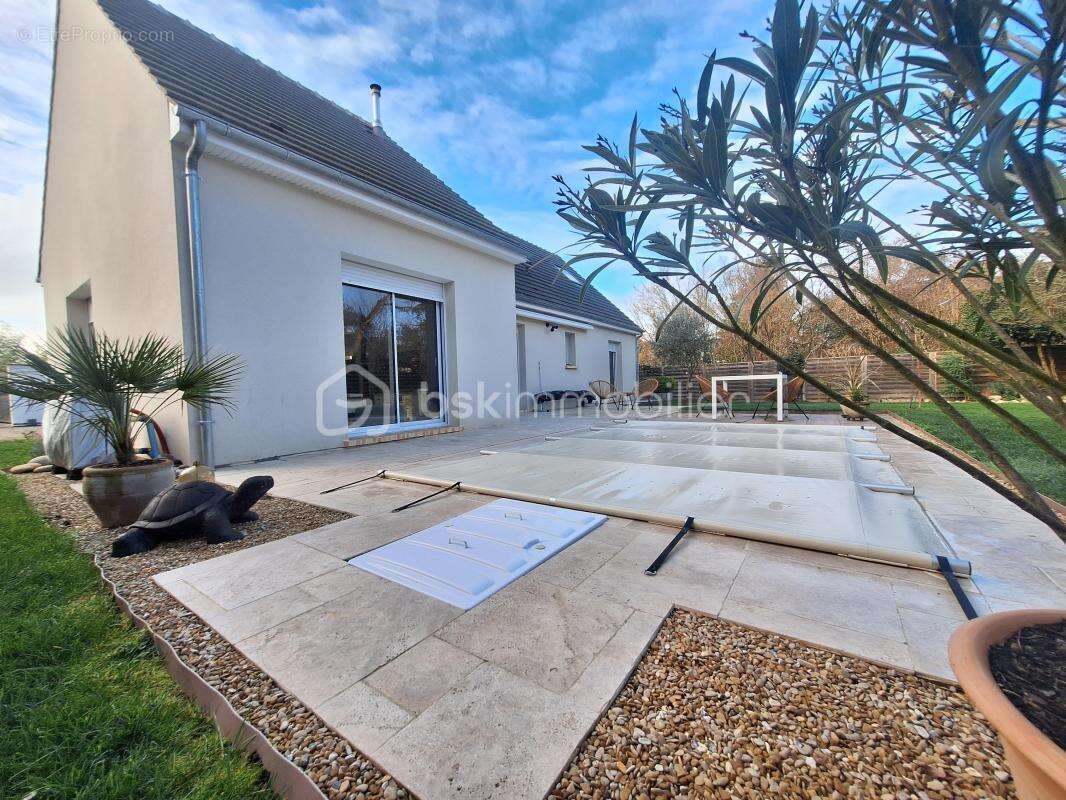 Maison à SAINT-HILAIRE-SAINT-MESMIN