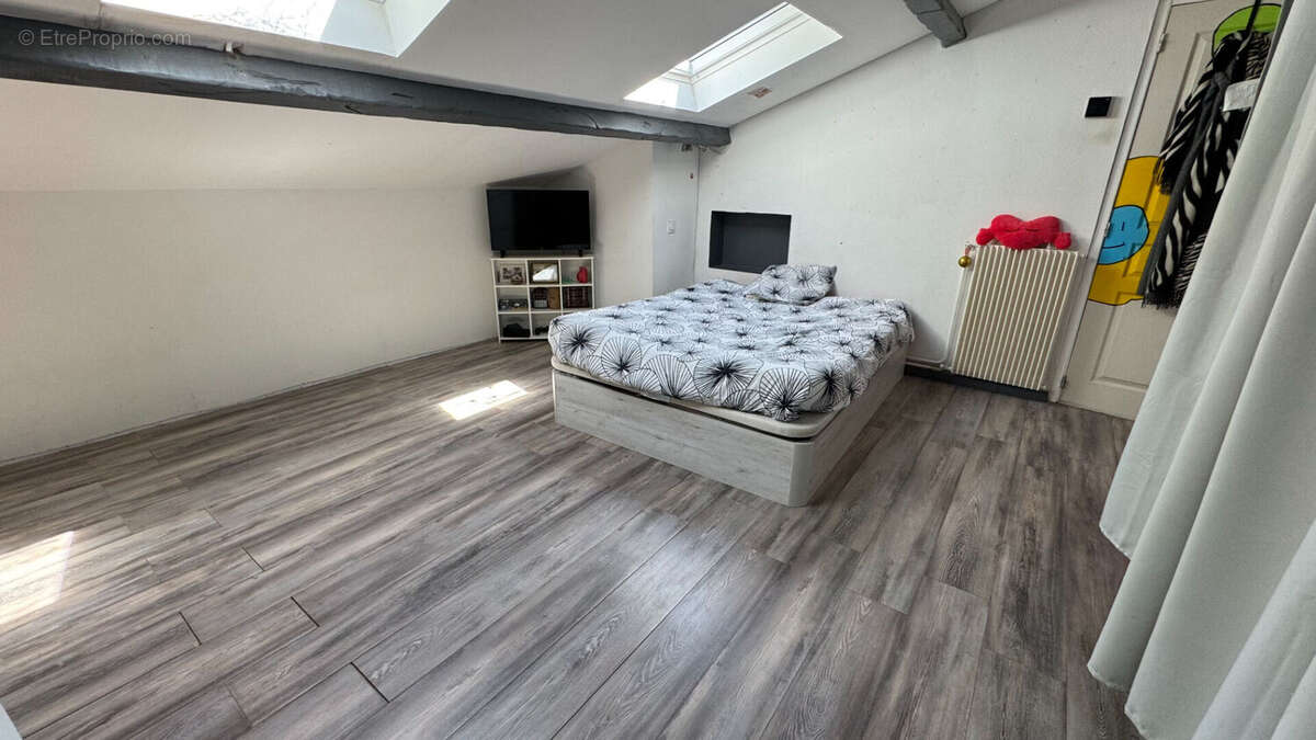 Maison avec piscine -5 pièces - quartier des fleurs - 159 m² - photo 8
