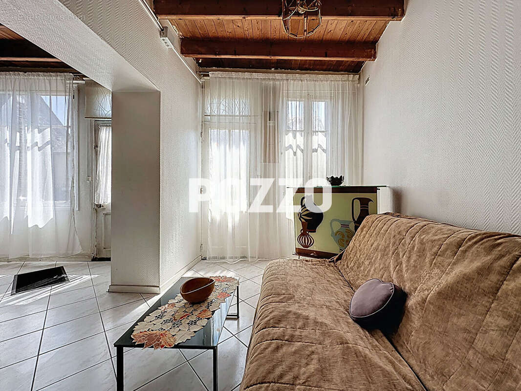 Maison à SAINT-JEAN-LE-THOMAS