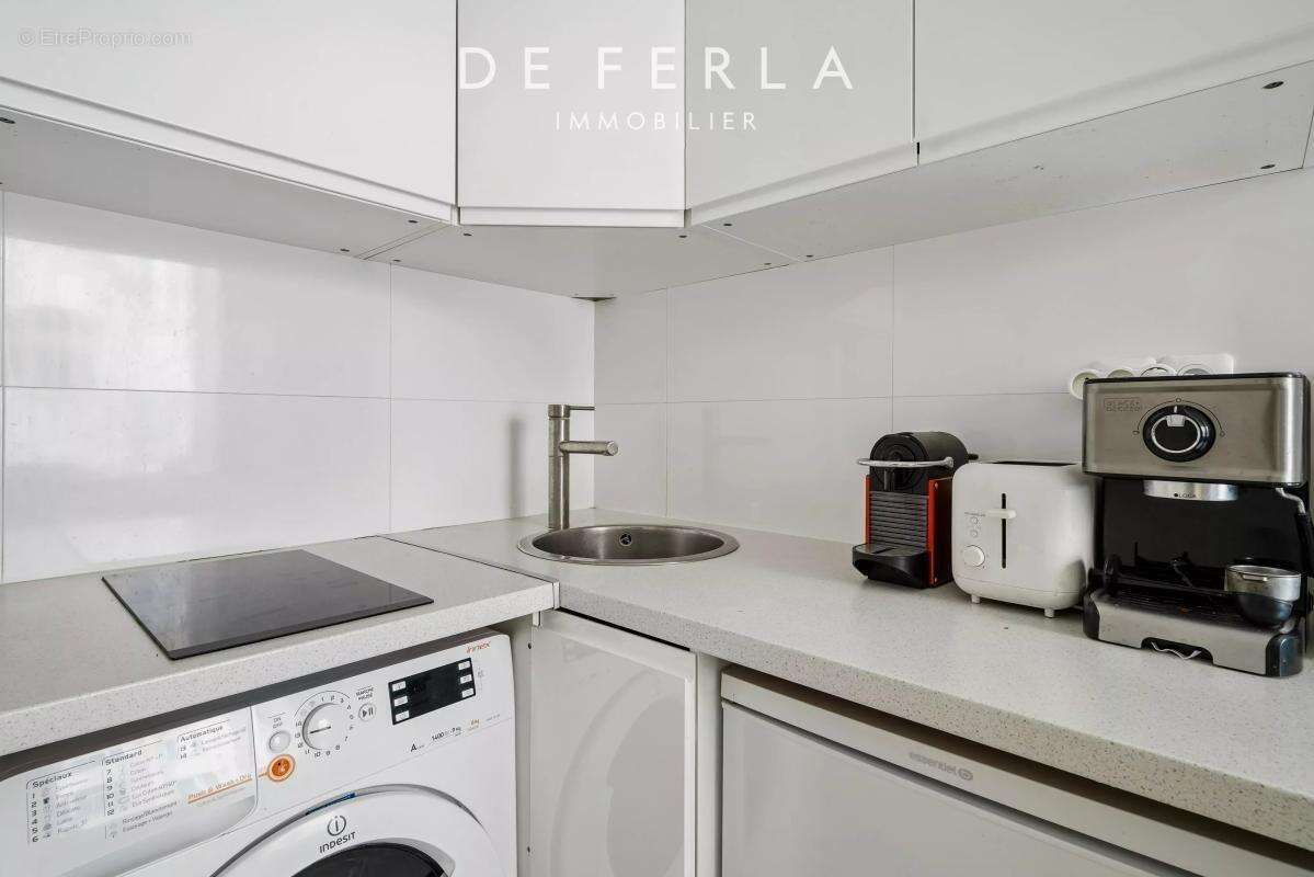 Studio - Rue de grenelle - Gros Cailloux - photo 3