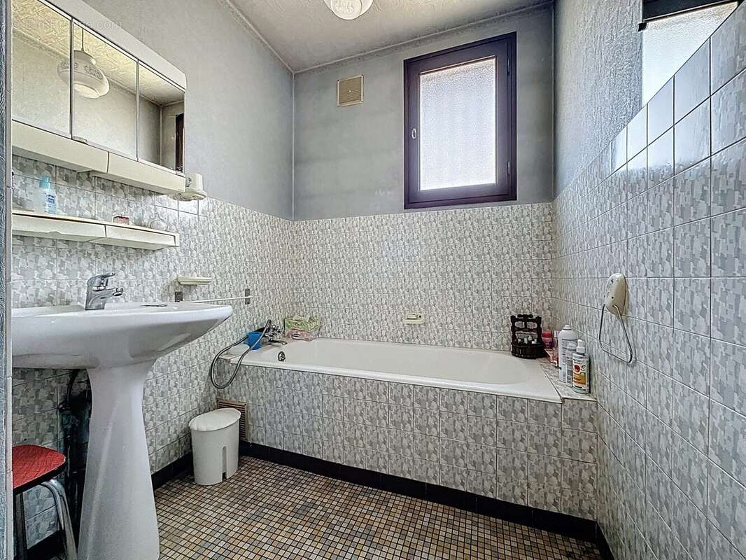 Maison à LE HOULME