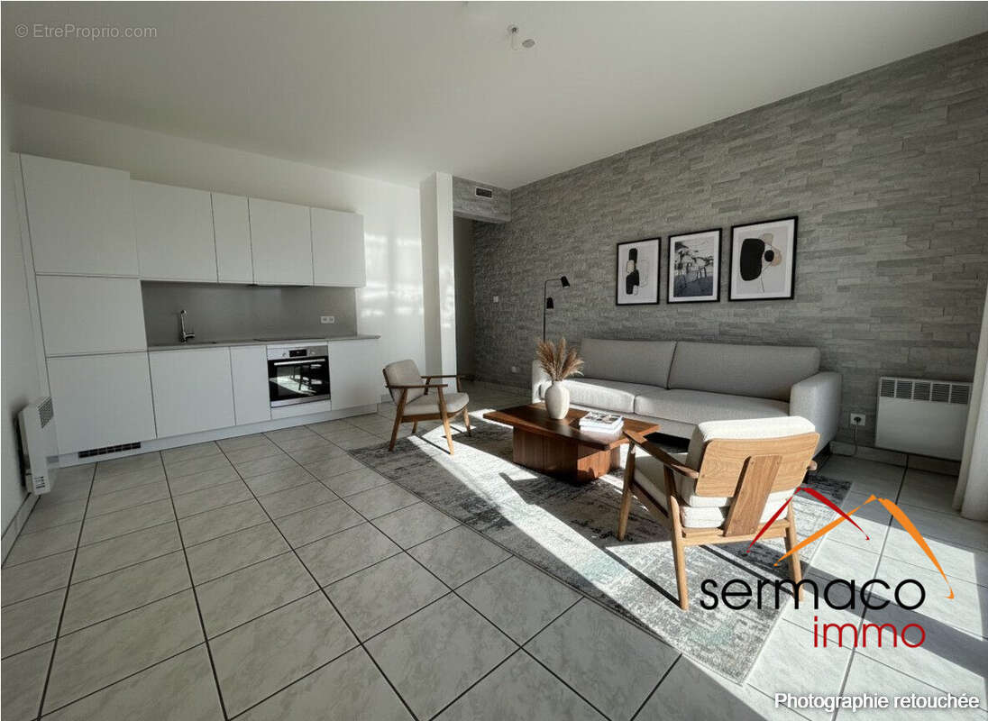 Cuisine séjour retouchée avec l'IA - Appartement à SARREGUEMINES