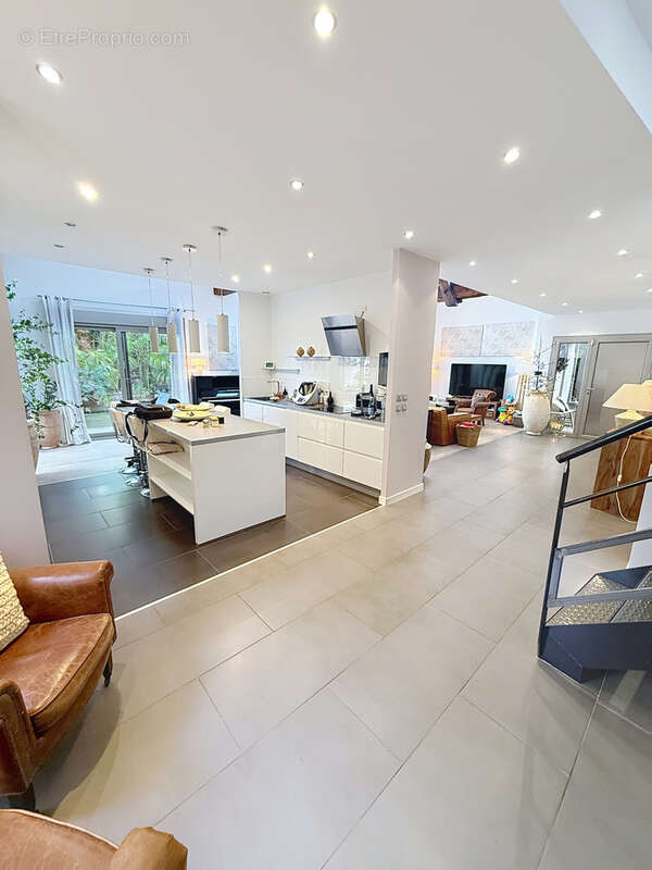 Maison à SAINT-ETIENNE