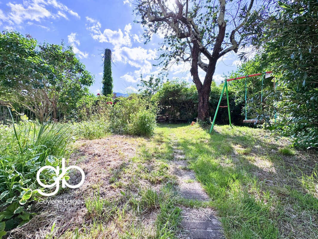 Maison à SAINT-GERVAIS-SUR-MARE