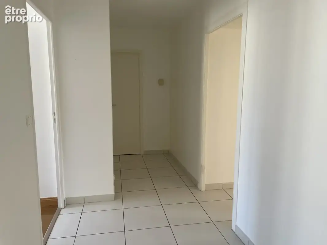 APPARTEMENT CENTRE VILLE parfait état - possibilité de 3 Chambres - photo 16