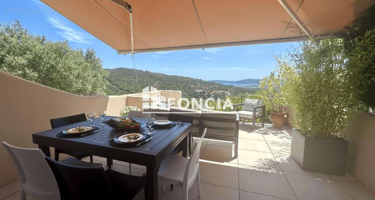 Appartement à GRIMAUD