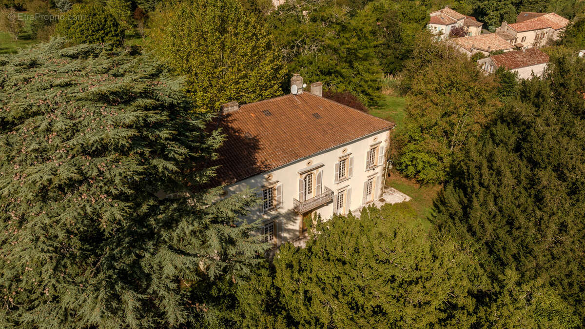Maison à MONTAGNAC-SUR-LEDE
