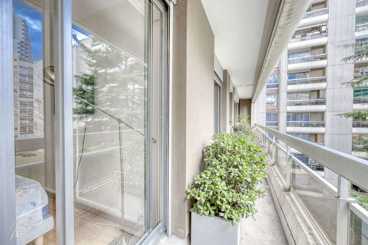 Appartement à PARIS-19E