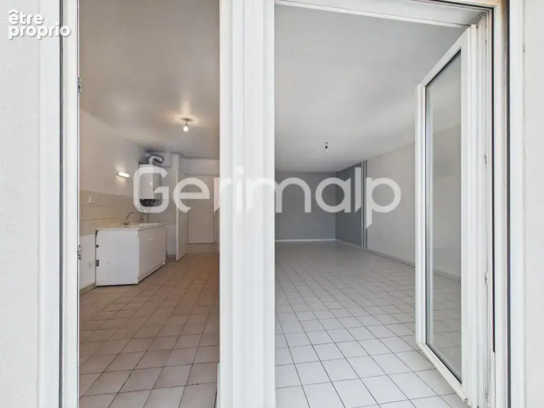 Vente - Appartement - 3 pièces + cuisine - 72,10 m² - 285 000 € - photo 10