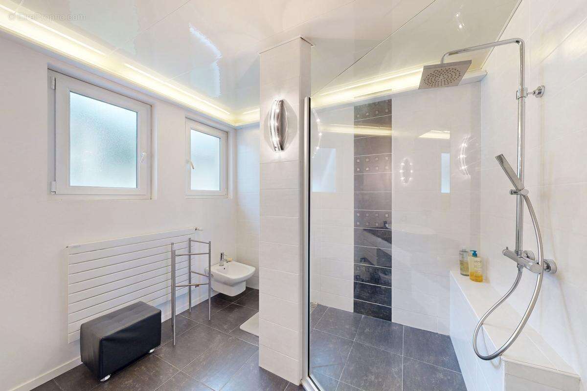 Appartement à SAINT-PIERRE-D'IRUBE