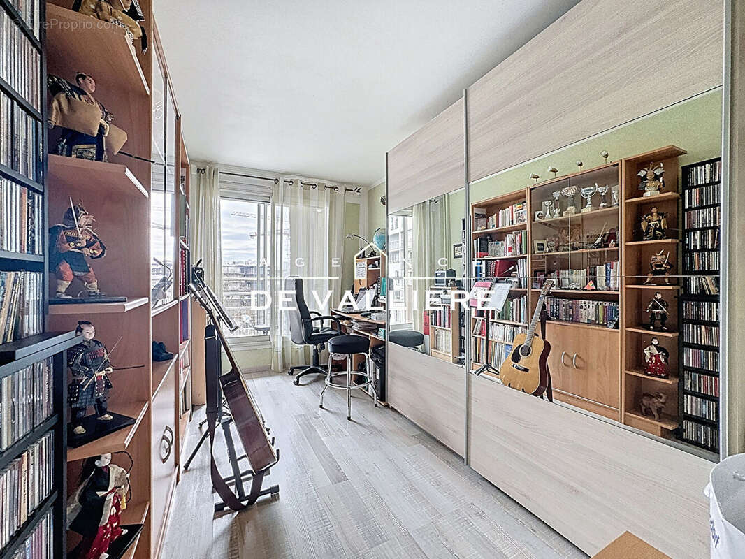 Appartement à NANTERRE