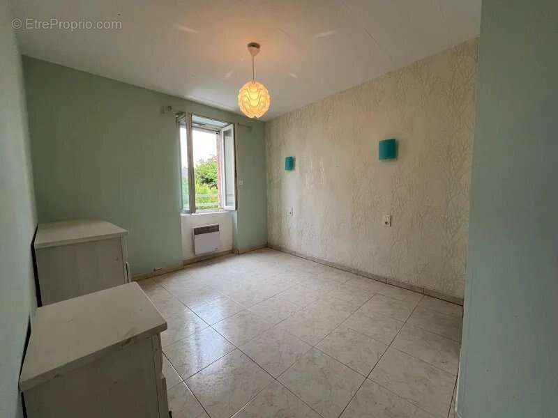 Appartement à SAINT-JUERY