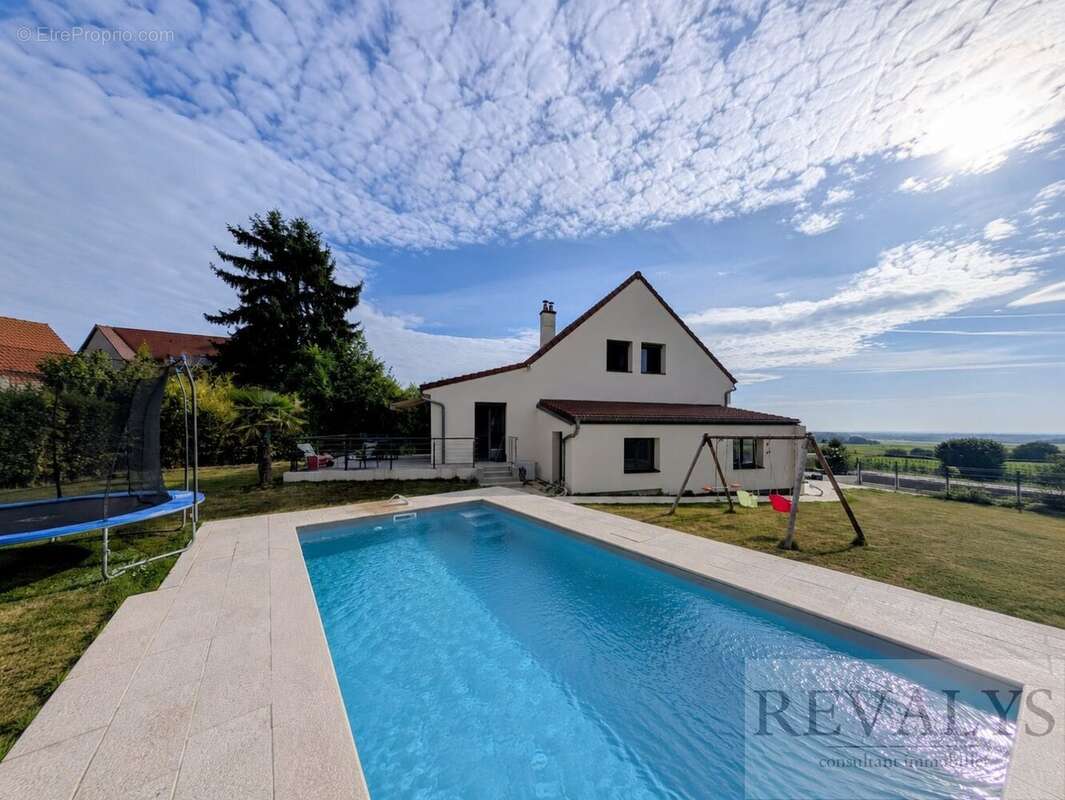 COTE D'OR (21) - FIXIN - Très jolie maison 6 Pièces de 96 m² avec piscine - photo 10