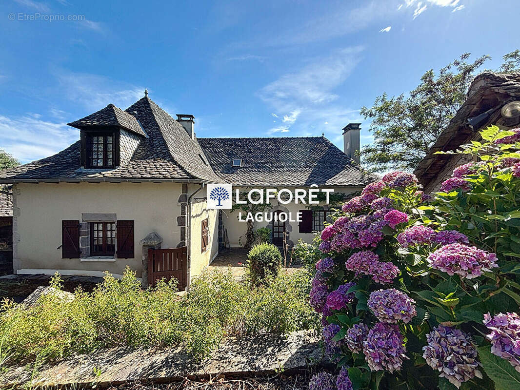 Maison à SAINT-HIPPOLYTE