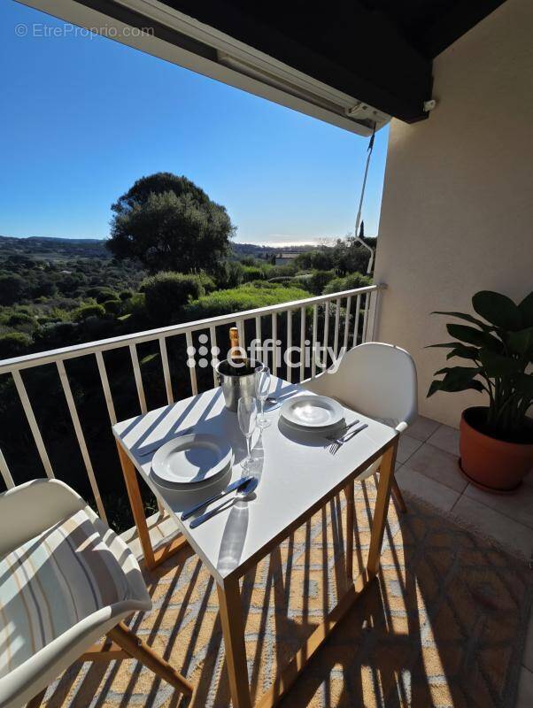 Appartement à LA CROIX-VALMER