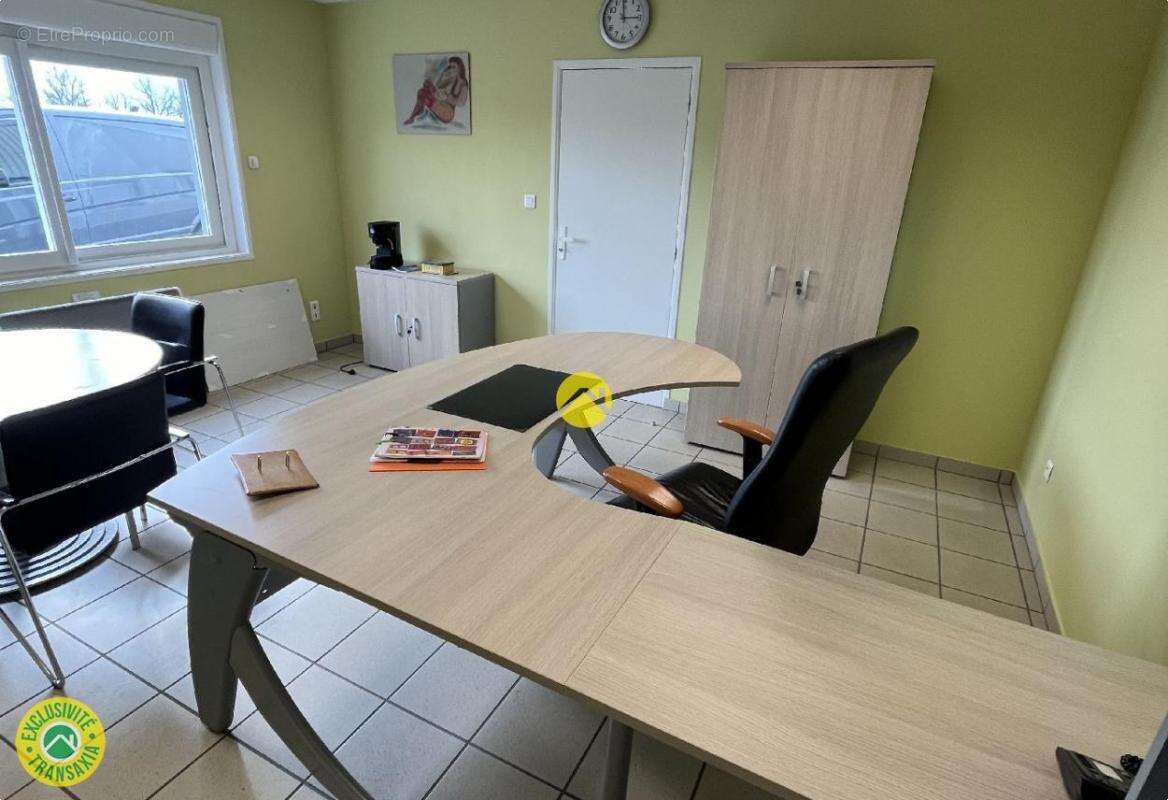 Commerce à PUY-GUILLAUME