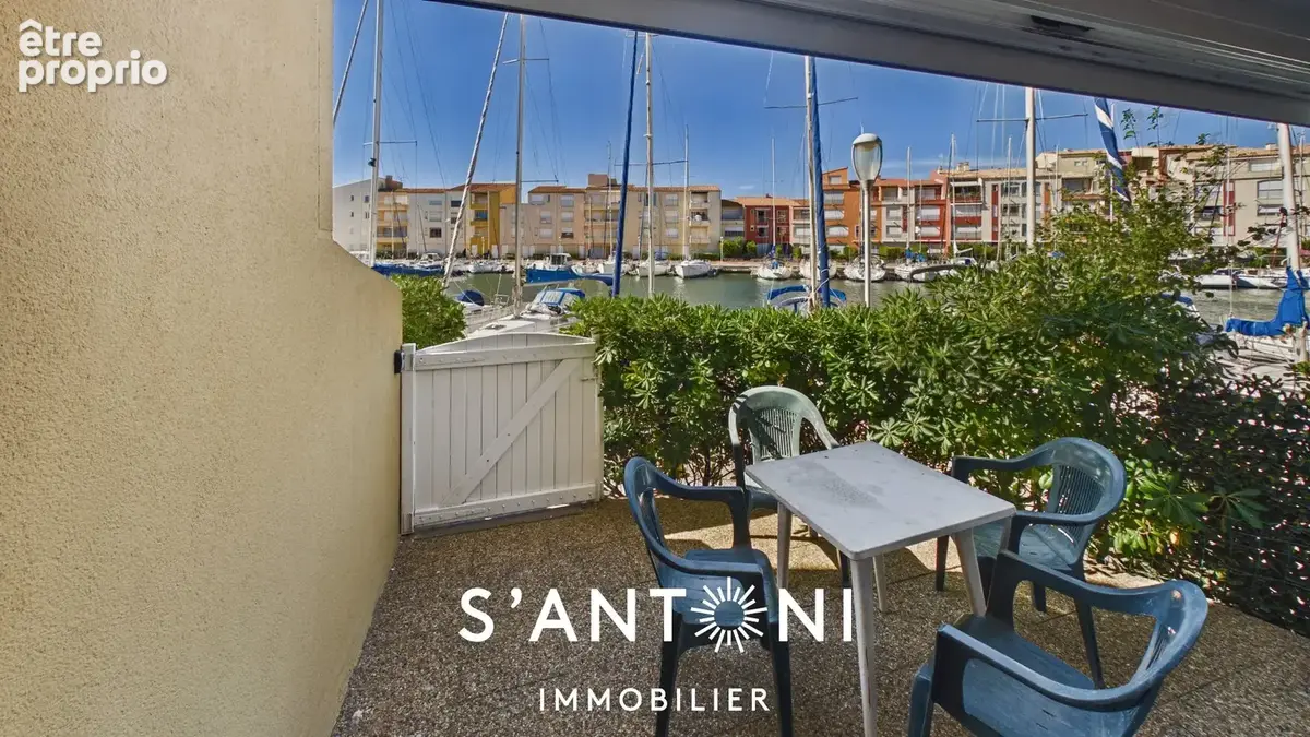 LE CAP D' AGDE - Avant Port - Magnifique Appartement de type T2 + Cabine - vue d' exception - Parking - Cellier - Cave - photo 2